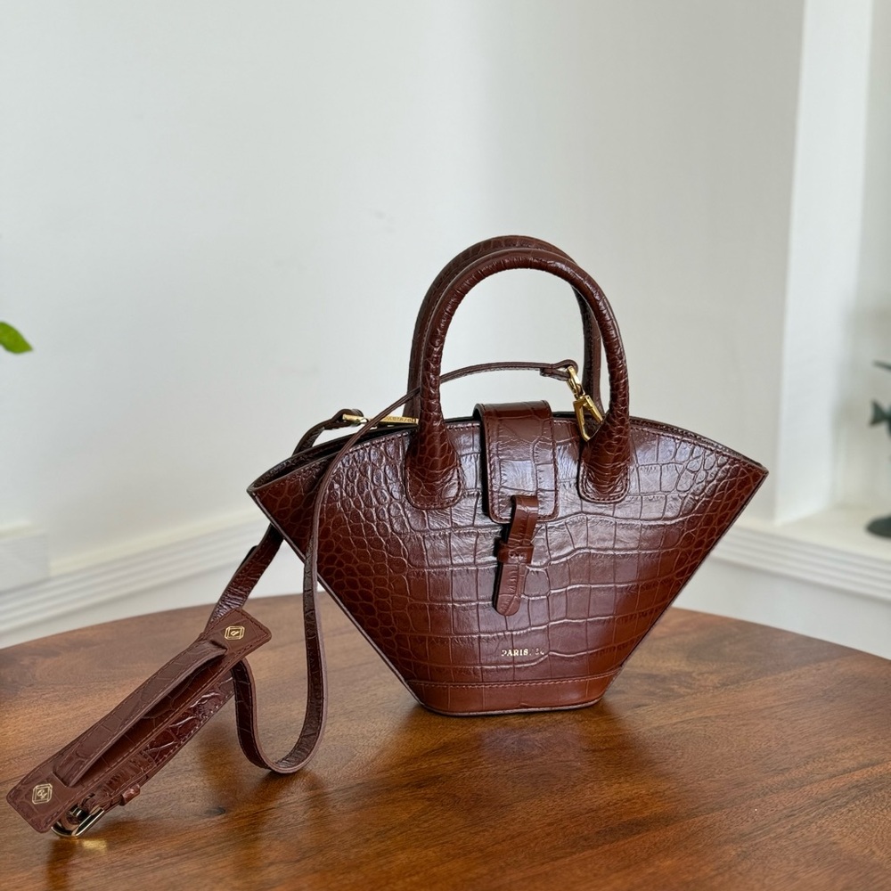 Paris / 64 MINI LUMIÈRE Croc-Embossed Bag